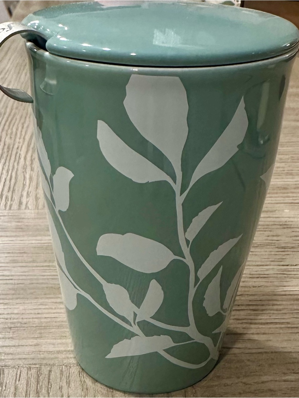 Mint Green Tea Mug with White Leaf Design and Lid